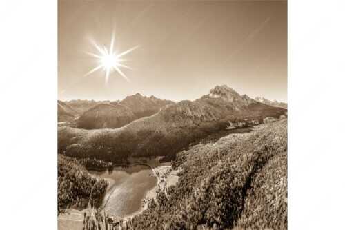 Blick auf Mittenwald am Karwendel und dem Lautersee am Wetterstein - Übern Lautersee - Seitenverhältnis 1:1 - Mittenwald Karwendel und Wetterstein - weitere Infos unter https://www.kriner-weiermann.de