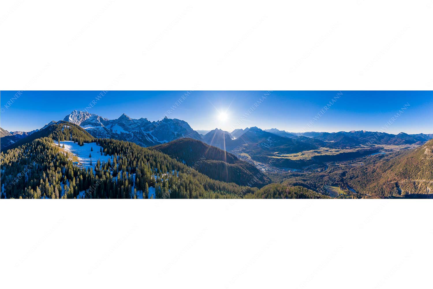 Blick über Rehbergalm ins Karwendel- und Wettersteingebirge