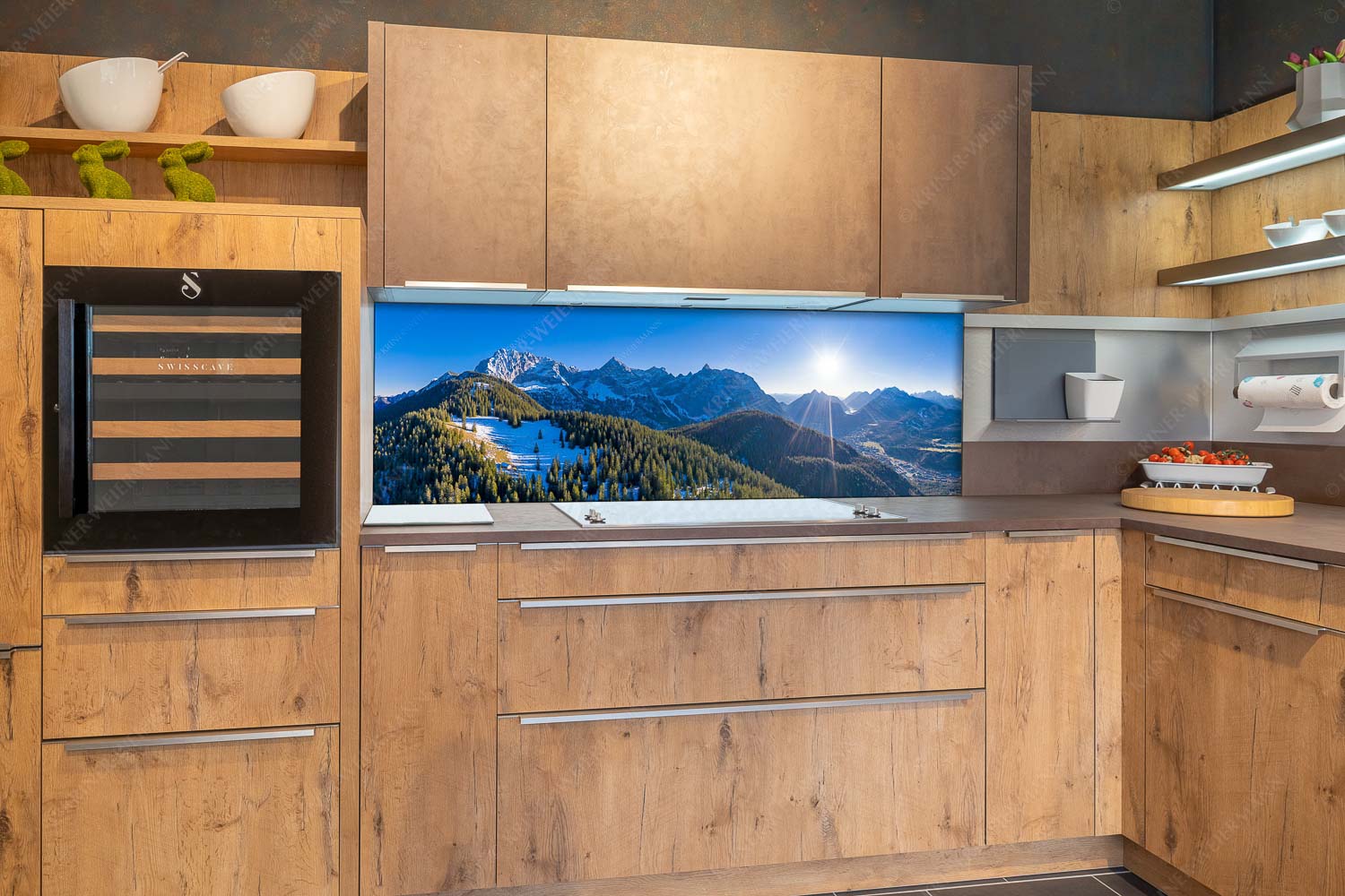 Übern Rehberg – Größe ca. 180x60cm, Seitenverhältnis 3:1 — Wörner Tiefkar und Karwendelkopf Blick über Rehbergalm ins Karwendel- und Wettersteingebirge - Übern Rehberg - Größe ca. 180x60cm, Seitenverhältnis 3:1 - Wörner Tiefkar und Karwendelkopf - weitere Infos unter https://www.kriner-weiermann.de