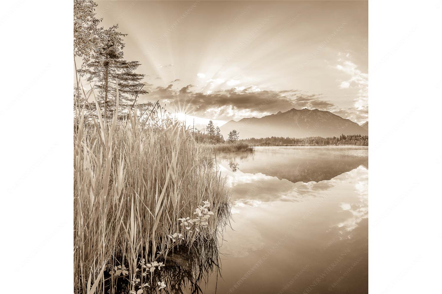 Utopia II – Seitenverhältnis 1:1 — Sonnenaufgang am Barmsee Sonnenaufgang am Barmsee mit Blick zum Karwendel und Wettersteingebirge