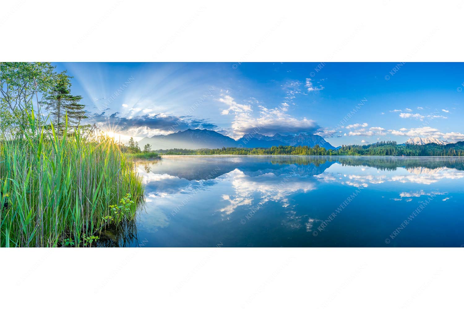Utopia II – Seitenverhältnis 2,5:1 — Sonnenaufgang am Barmsee Sonnenaufgang am Barmsee mit Blick zum Karwendel und Wettersteingebirge