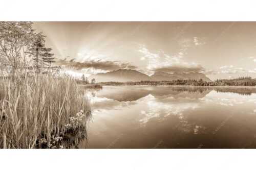 Sonnenaufgang am Barmsee mit Blick zum Karwendel und Wettersteingebirge - Utopia II - Seitenverhältnis 2:1 - Sonnenaufgang am Barmsee - weitere Infos unter https://www.kriner-weiermann.de