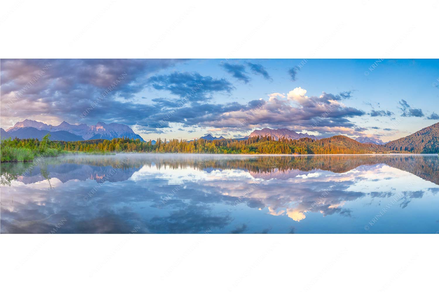 Sonnenaufgang am Barmsee mit Blick zum Karwendel und Wettersteingebirge
