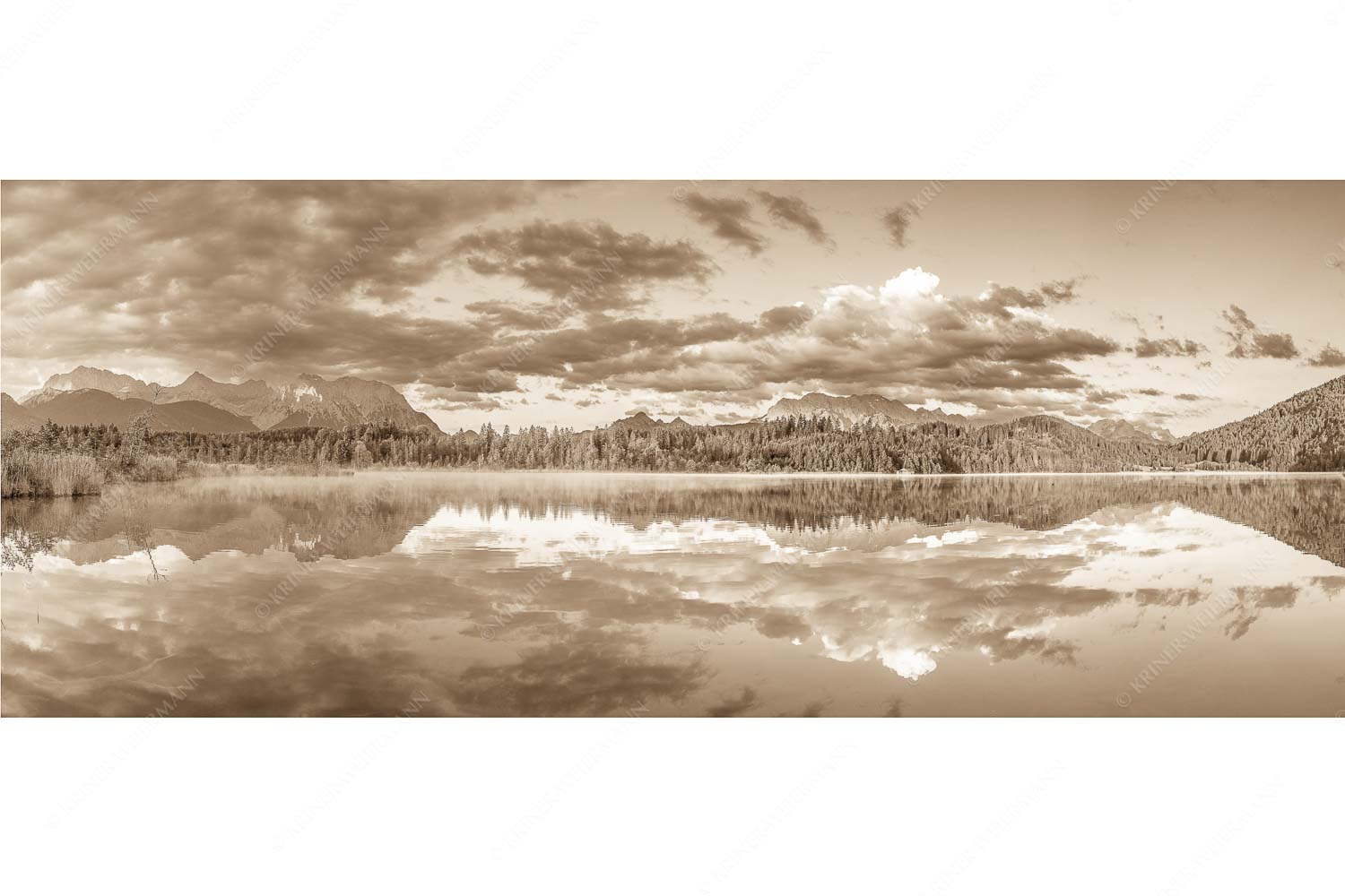 Utopia III – Seitenverhältnis 2,5:1 — Morgenstimmung am Barmsee Sonnenaufgang am Barmsee mit Blick zum Karwendel und Wettersteingebirge