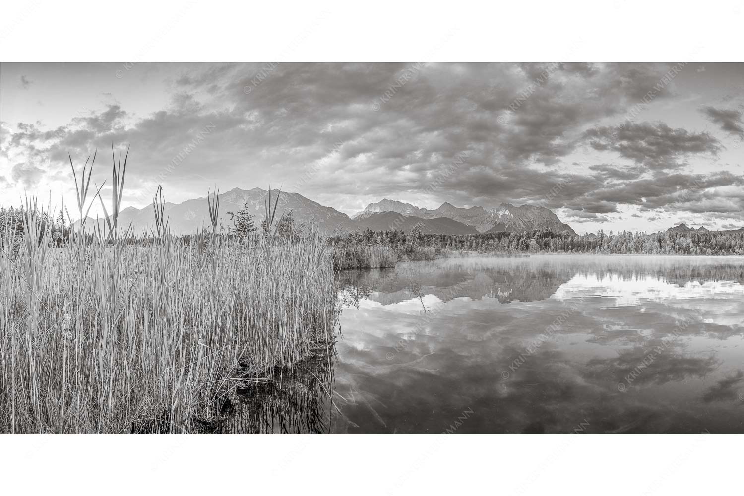 Utopia III – Seitenverhältnis 2:1 — Morgenstimmung am Barmsee Sonnenaufgang am Barmsee mit Blick zum Karwendel und Wettersteingebirge