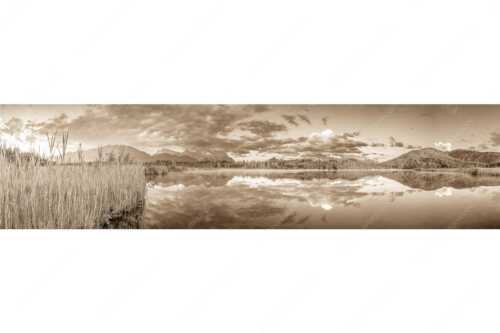 Sonnenaufgang am Barmsee mit Blick zum Karwendel und Wettersteingebirge - Utopia III - Seitenverhältnis 4:1 - Morgenstimmung am Barmsee - weitere Infos unter https://www.kriner-weiermann.de