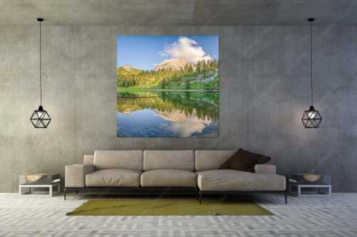 Abseits des Trubels vom Schachenschloss verbirgt sich der Schachensee im Wald - Verborgen - Größe ca. 160x160cm, Seitenverhältnis 1:1 - Schachensee im Wettersteingebirge - weitere Infos unter https://www.kriner-weiermann.de