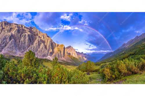 Regenbogen über dem Lafatscher und dem Halleranger im Karwendelgebirge - Verzaubert - Seitenverhältnis 2:1 - Regenbogen Halleranger im Karwendelgebirge - weitere Infos unter https://www.kriner-weiermann.de