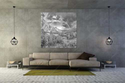 Regenbogen über dem Lafatscher und dem Halleranger im Karwendelgebirge - Verzaubert - Größe ca. 160x160cm, Seitenverhältnis 1:1 - Regenbogen Halleranger im Karwendelgebirge - weitere Infos unter https://www.kriner-weiermann.de