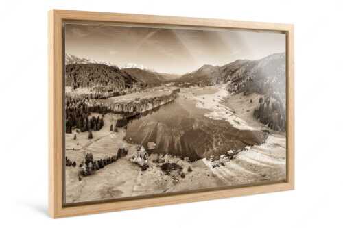 Blick übern Geroldsee zum Wank und Wettersteingebirge - Wagenbrüch - Foto im Schattenfugen-Rahmen - Geroldsee - weitere Infos unter https://www.kriner-weiermann.de