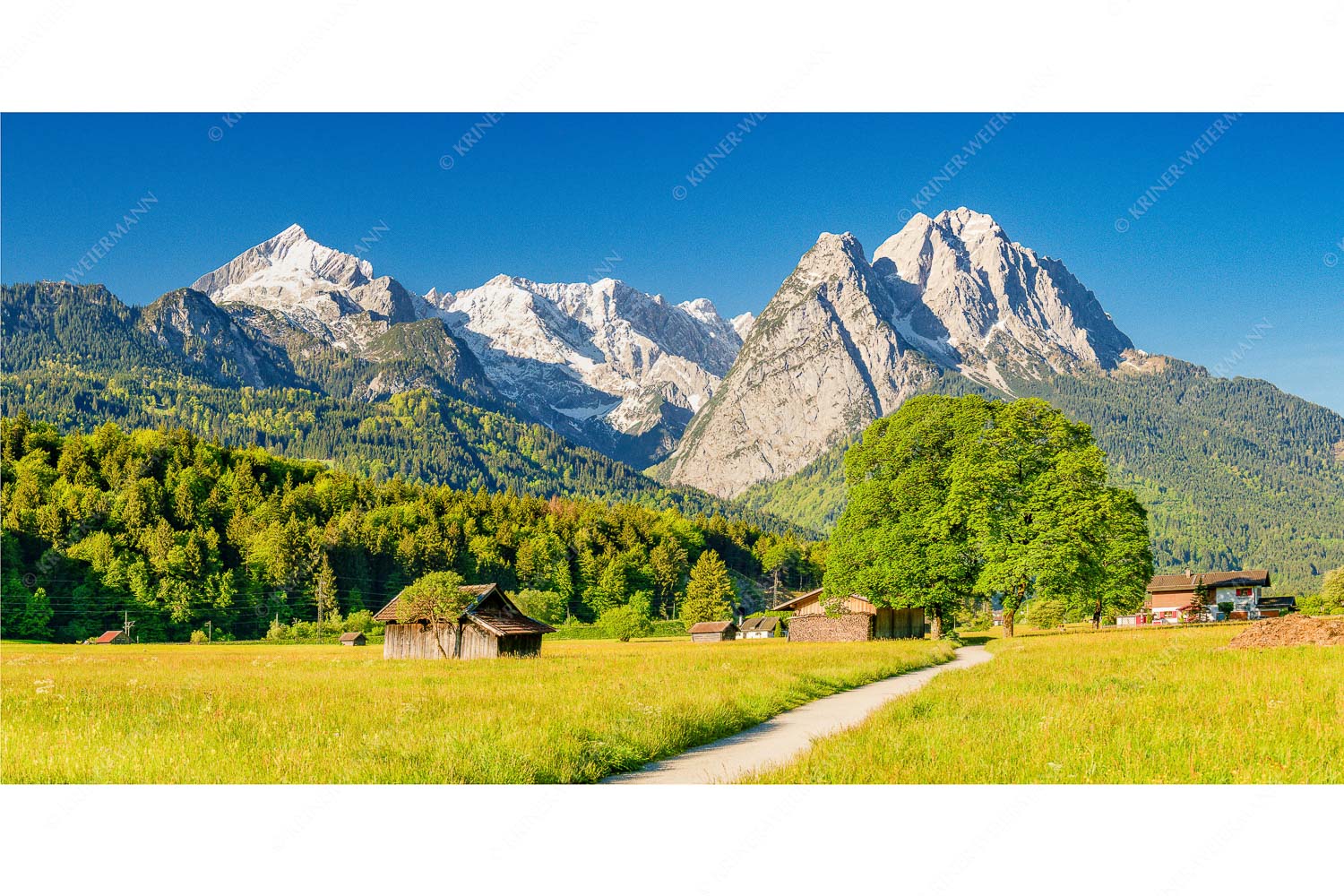 Wahrzeichen – Seitenverhältnis 2:1 — Garmisch-Partenkirchen mit Alpspitze Blick über den Hammersbacherweg auf die Alpspitze und Waxensteine im Wettersteingebirge