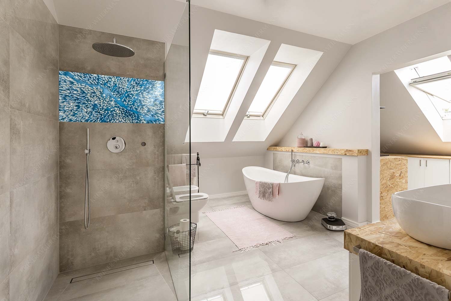 Waldeinblicke – Größe ca. 100x50cm, Seitenverhältnis 2:1 — Winterwald von Oben Draufsicht Blick auf Weg durch den stark verschneiten Wald bei Krün - Waldeinblicke - Größe ca. 100x50cm, Seitenverhältnis 2:1 - Winterwald von Oben Draufsicht - weitere Infos unter https://www.kriner-weiermann.de