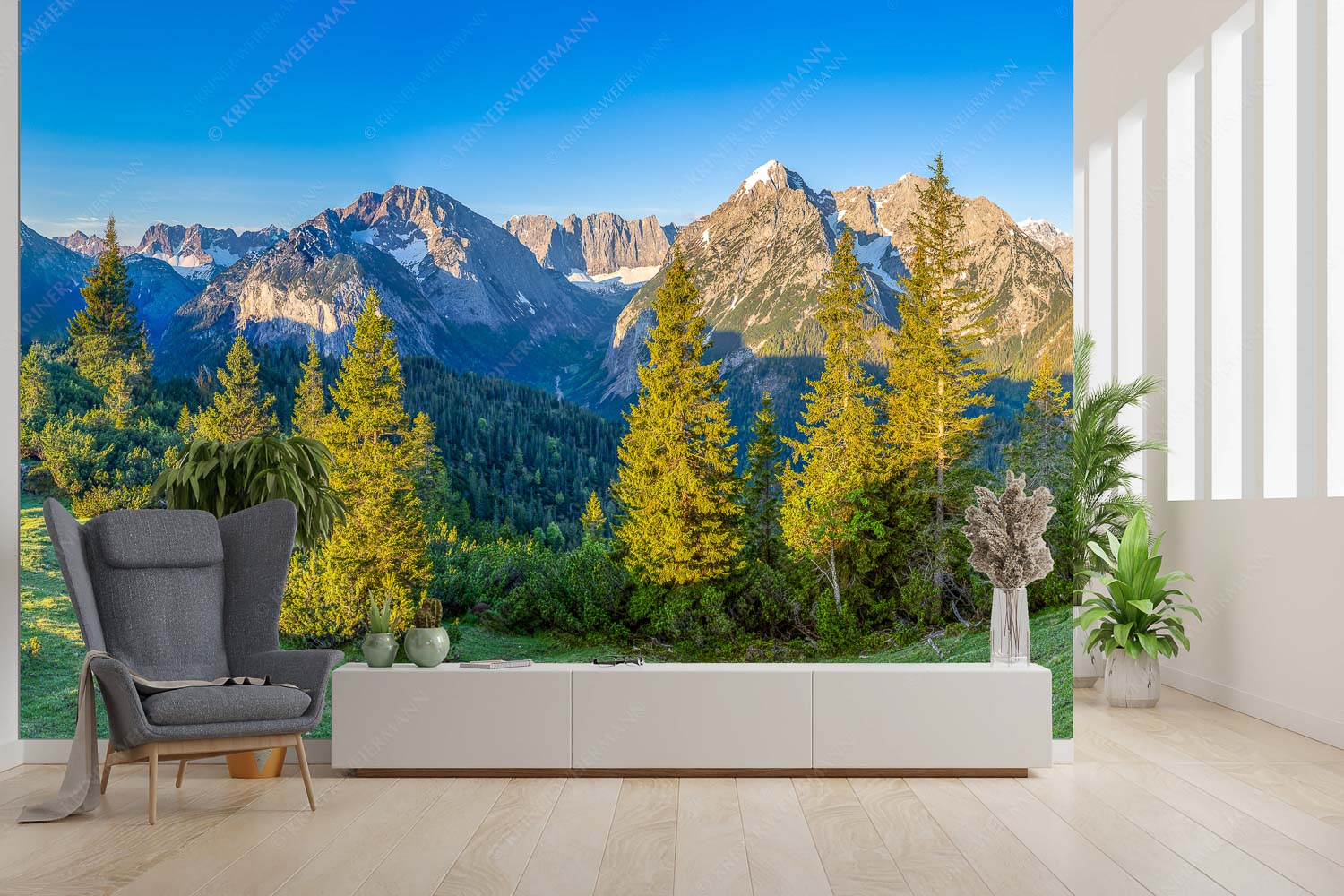 Warmes Morgenlicht – Größe ca. 300x200cm, Seitenverhältnis 3: — Gamsjoch und Falken im Karwendel Blick durchs Laliderertal im Karwendelgebirge - Warmes Morgenlicht - Größe ca. 300x200cm, Seitenverhältnis 3: - Gamsjoch und Falken im Karwendel - weitere Infos unter https://www.kriner-weiermann.de