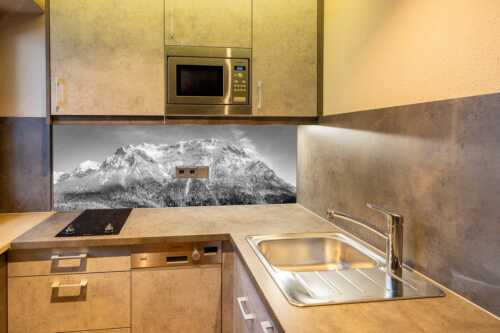 Blick auf das Karwendel mit der Viererspitze von Mittenwald - Wenig Schnee - Größe ca. 150x60cm, Seitenverhältnis 2,5:1 - Karwendelblick von Mittenwald - weitere Infos unter https://www.kriner-weiermann.de