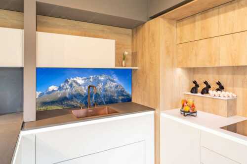 Blick auf das Karwendel mit der Viererspitze von Mittenwald - Wenig Schnee - Größe ca. 150x60cm, Seitenverhältnis 2,5:1 - Karwendelblick von Mittenwald - weitere Infos unter https://www.kriner-weiermann.de