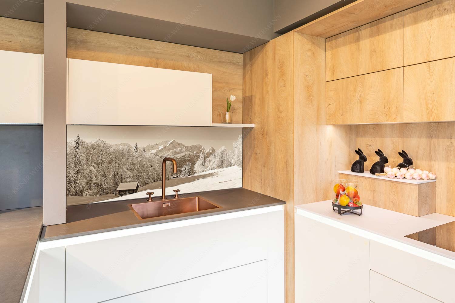 Winter im Werdenfels – Größe ca. 150x60cm, Seitenverhältnis 2,5:1 — Alpspitze Zugspitze und Waxenstein Winterlandschaft am Höfle mit Blick zum Zugspitzmassiv im Wetterstein - Winter im Werdenfels - Größe ca. 150x60cm, Seitenverhältnis 2,5:1 - Alpspitze Zugspitze und Waxenstein - weitere Infos unter https://www.kriner-weiermann.de