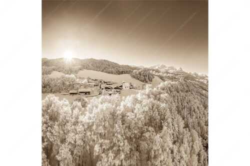 Blick über die Ortschaft Wamberg zum Zugspitzmassiv im Wetterstein - Winterliches Wamberg - Seitenverhältnis 1:1 - Wetterstein und Zugspitzmassiv - weitere Infos unter https://www.kriner-weiermann.de