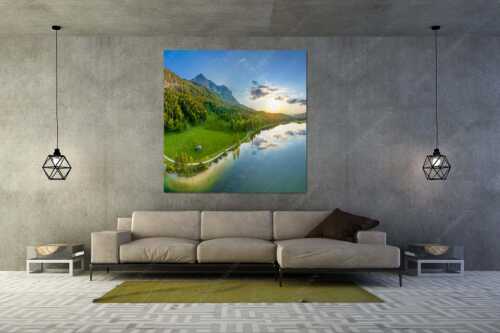 Blick über den Ferchensee zum Sonnenuntergang am Wettersteingebirge - Wohltuend - Größe ca. 160x160cm, Seitenverhältnis 1:1 - Ferchensee mit Wetterstein - weitere Infos unter https://www.kriner-weiermann.de