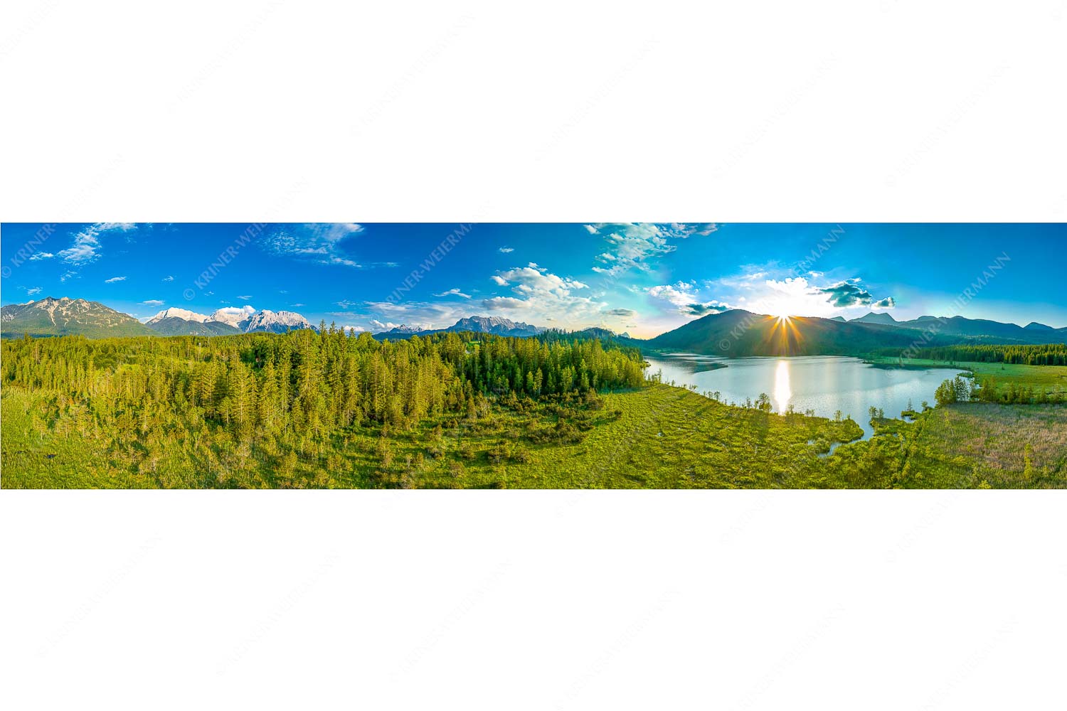 Wunderbare Landschaften – Seitenverhältnis 4:1 — Barmsee Blick über den Barmsee zum Sonnenuntergang am Estergebirge