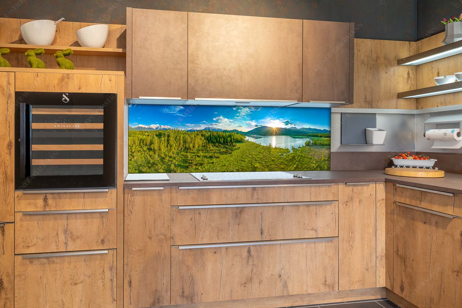 Wunderbare Landschaften – Größe ca. 180x60cm, Seitenverhältnis 3:1 — Barmsee Blick über den Barmsee zum Sonnenuntergang am Estergebirge - Wunderbare Landschaften - Größe ca. 180x60cm, Seitenverhältnis 3:1 - Barmsee - weitere Infos unter https://www.kriner-weiermann.de