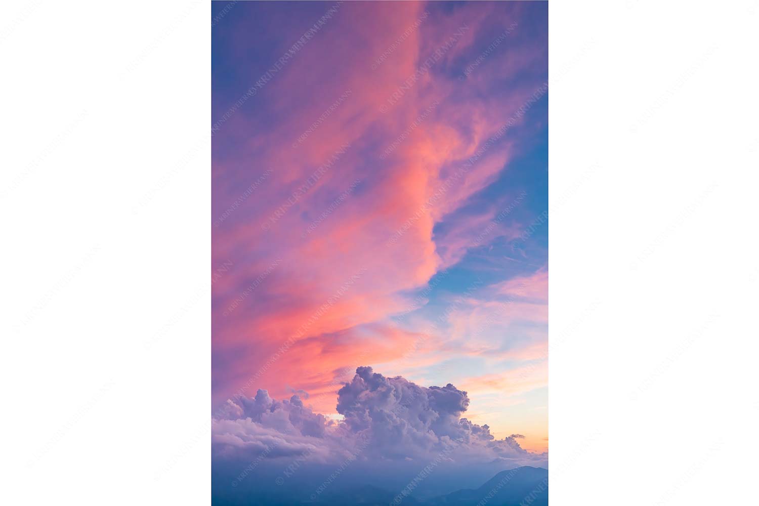 Vorbeiziehende Gewitterstimmung im Karwendel- und Wettersteingebirge - Zieht vorbei - Seitenverhältnis 2:3 - Gewitter und Wolkenstimmung - weitere Infos unter https://www.kriner-weiermann.de