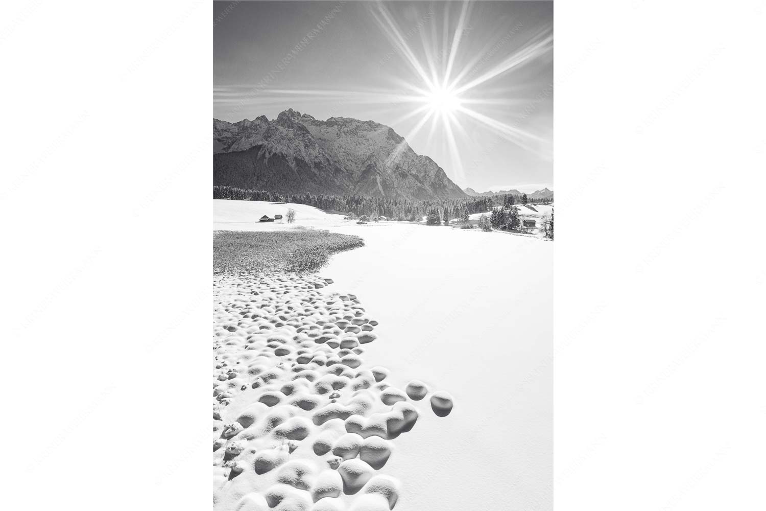 Zuckerguss – Seitenverhältnis 2:3 — Winter und Schnee am Schmalensee mit Karwendel Blick über den Schmalensee zum Karwendelgebirge