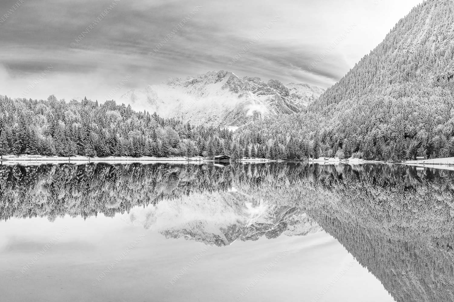 Zuckerspiegel – Seitenverhältnis 3:2 — Ferchensee und Karwendel Das Karwendelgebirge spiegelt sich im Ferchensee