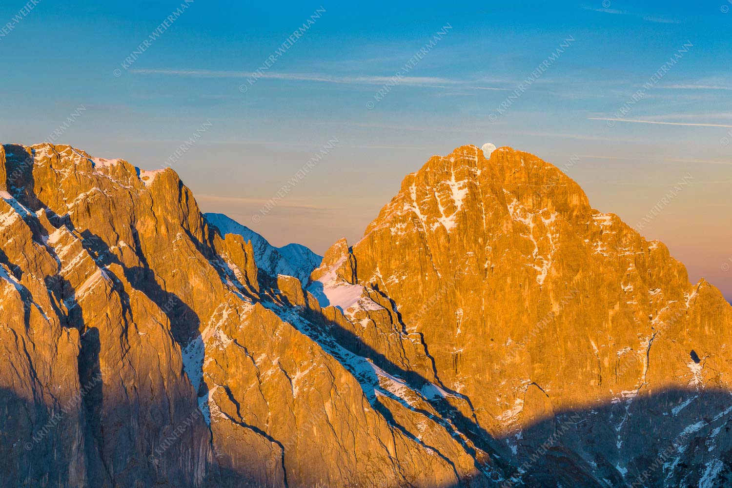 Zwischen den Öfelen – Seitenverhältnis 3:2 — Öfelekopfspitzen im Wetterstein Vollmondaufgang zwischen der Westlichen- und Östlichen Öfelekopfspitze im Wetterstein