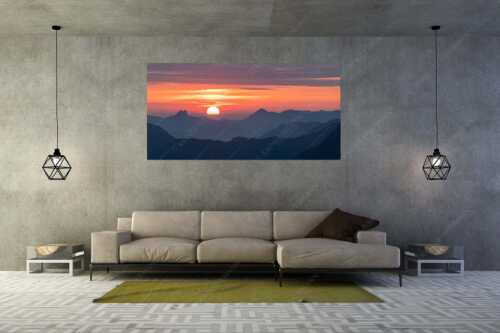 Herrlicher Sonnenaufgang über den  Bayerischen Voralpen - Feuerball - Wandbild - Größe ca. 200x100cm, Seitenverhältnis 2:1 - Sonnenaufgang mit Ross- und Buchstein - weitere Infos unter https://www.kriner-weiermann.de