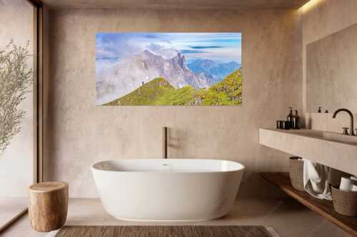 Bergsteigerin auf dem Grat zum Kuhkopf im Karwendelgebirge - Bergauf Bergab - Wandbild - Größe ca. 180x90cm, Seitenverhältnis 2:1 - Karwendel Kuhkopf Grabenkarturm - weitere Infos unter https://www.kriner-weiermann.de