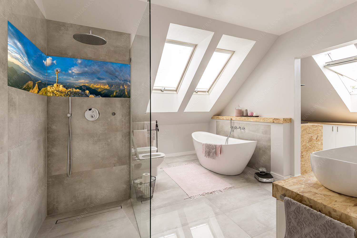 Dem Himmel nah – LED-Leuchtbild – 2-Teilig, Größe ca. 240x60cm, Seitenverhältnis 4:1 — Soiernspitze Gipfelkreuz Blick von der Soiernspitze ins Karwendel - Dem Himmel nah - LED-Leuchtbild - 2-Teilig, Größe ca. 240x60cm, Seitenverhältnis 4:1 - Soiernspitze Gipfelkreuz - weitere Infos unter https://www.kriner-weiermann.de