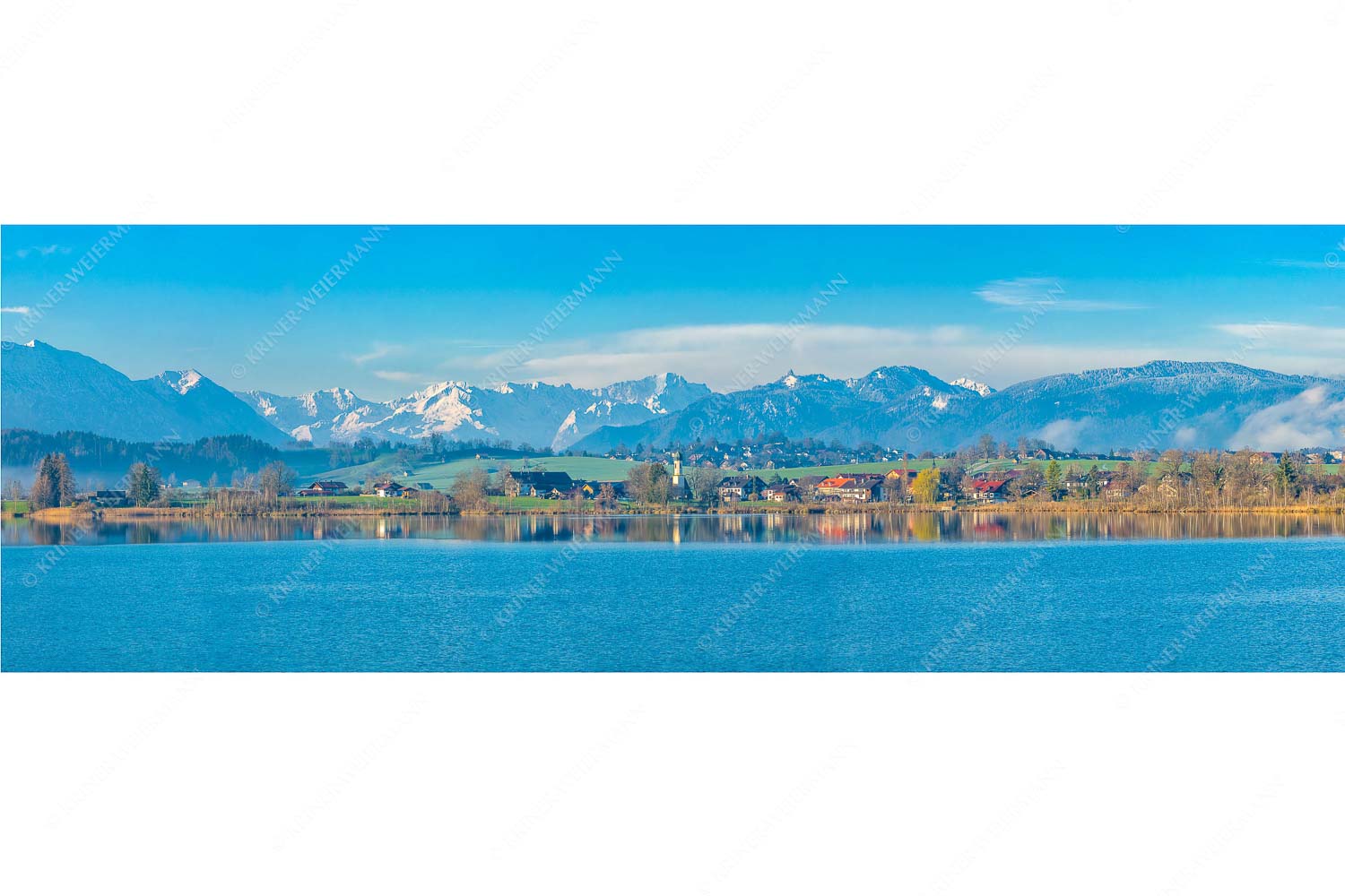 Blick über den Riegsee und Froschhausen zum Zugspitzmassiv