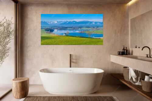 Blick über den Riegsee zum Estergebirge, Wetterstein und Ammergauer Bergen - Frühlingsgöttin Ostara - Wandbild - Größe ca. 180x90cm, Seitenverhältnis 2:1 - Mesnerhauskapelle Aidling - weitere Infos unter https://www.kriner-weiermann.de