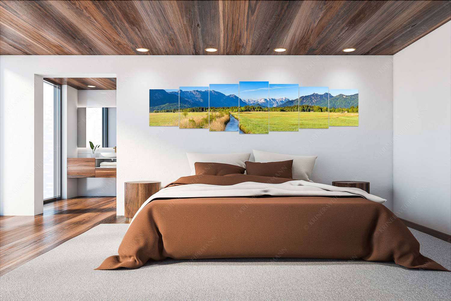 Stille Linie – Wandbild – 7er Split, Größe ca. 300x75cm, Seitenverhältnis 4:1 — Murnauer Moos Loisachtal Blick über das Murnauer Moos durchs Loisachtal zum Zugspitzmassiv - Stille Linie - Wandbild - 7er Split, Größe ca. 300x75cm, Seitenverhältnis 4:1 - Murnauer Moos Loisachtal - weitere Infos unter https://www.kriner-weiermann.de