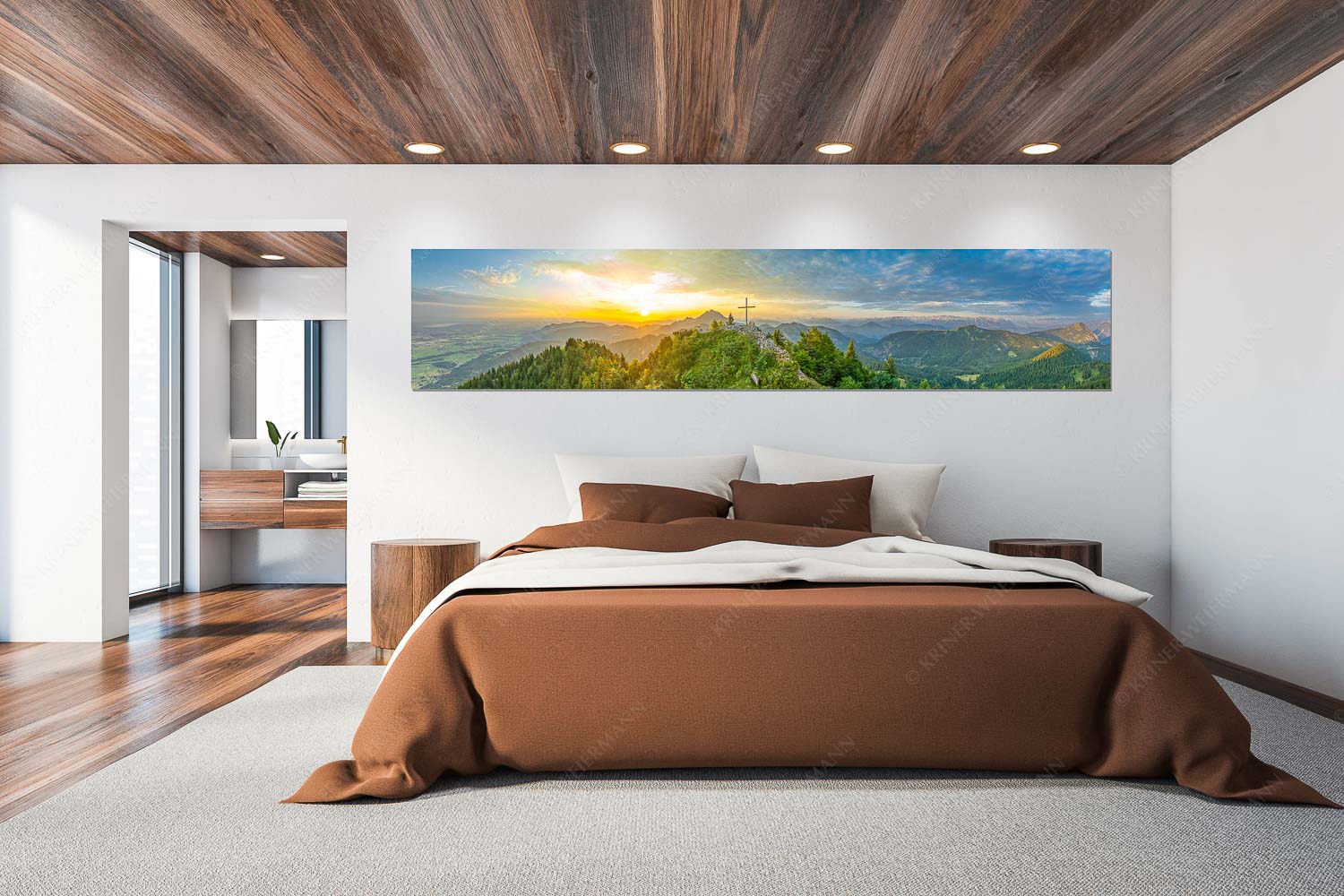 Gipfelkreuz am Rabenkopf im ersten Licht über der Benediktenwand - Ins Licht tauchen - Wandbild - Größe ca. 300x60cm, Seitenverhältnis 5:1 - Rabenkopf und Benediktenwand - weitere Infos unter https://www.kriner-weiermann.de
