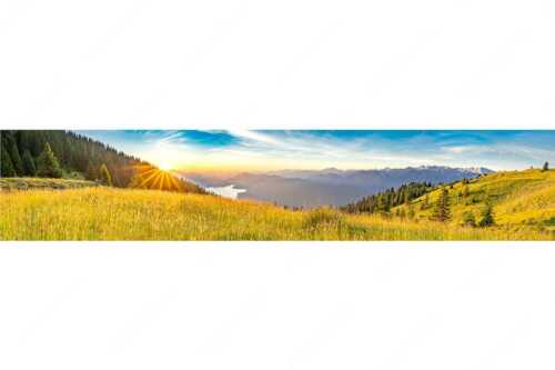 Sonnenaufgang über der Benediktenwand mit Blick auf Walchensee - Goldene Morgenruhe - Seitenverhältnis 5:1 - Walchensee Benediktenwand - weitere Infos unter https://www.kriner-weiermann.de