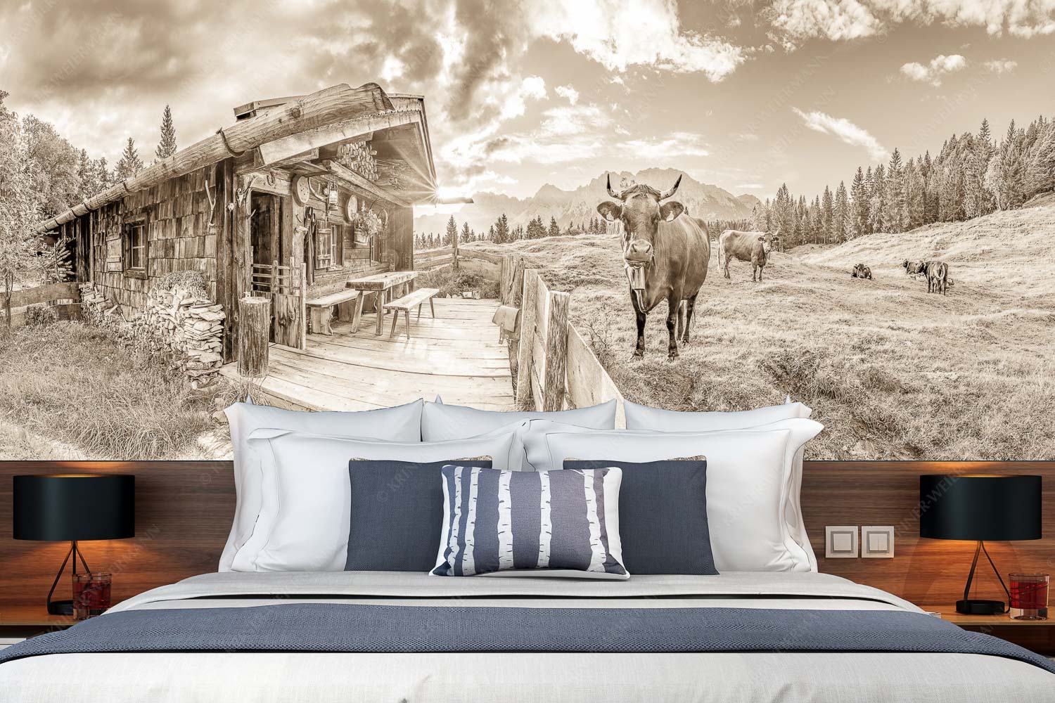 Almbiente – Fototapete – Größe ca. 350x140cm, Seitenverhältnis 2,5:1 — Mittenwald Alm Buckelwiesen Karwendel Malerische Almhütte bei Mittenwald mit Karwendel - Almbiente - Fototapete - Größe ca. 350x140cm, Seitenverhältnis 2,5:1 - Mittenwald Alm Buckelwiesen Karwendel - weitere Infos unter https://www.kriner-weiermann.de