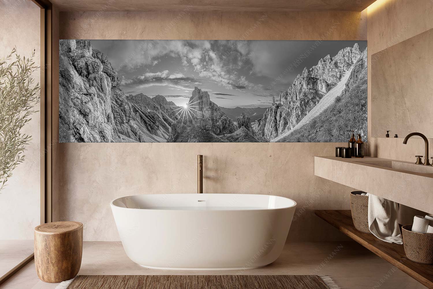 Letzte Sonnenstrahlen im Bereich der Schöttlkarspitze - Leuchttürme - Wandbild - Größe ca. 300x100cm, Seitenverhältnis 3:1 - Sonnenuntergang im Soierngebirge - weitere Infos unter https://www.kriner-weiermann.de