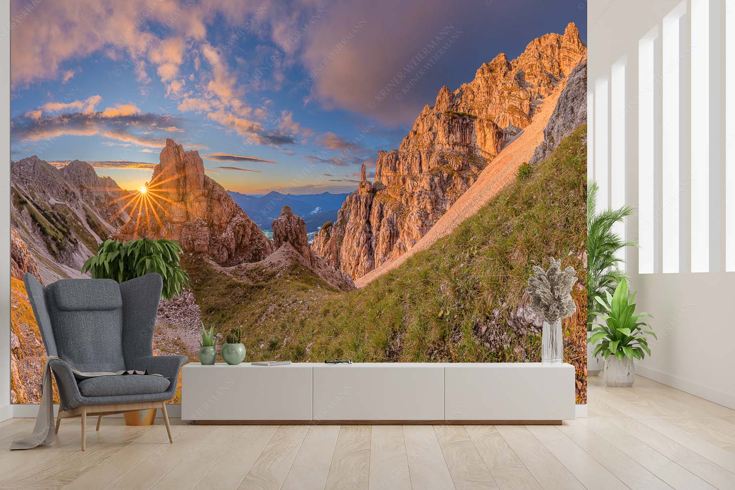 Leuchttürme – Fototapete – Größe ca. 300x200cm, Seitenverhältnis 3:2 — Sonnenuntergang im Soierngebirge Letzte Sonnenstrahlen im Bereich der Schöttlkarspitze - Leuchttürme - Fototapete - Größe ca. 300x200cm, Seitenverhältnis 3:2 - Sonnenuntergang im Soierngebirge - weitere Infos unter https://www.kriner-weiermann.de