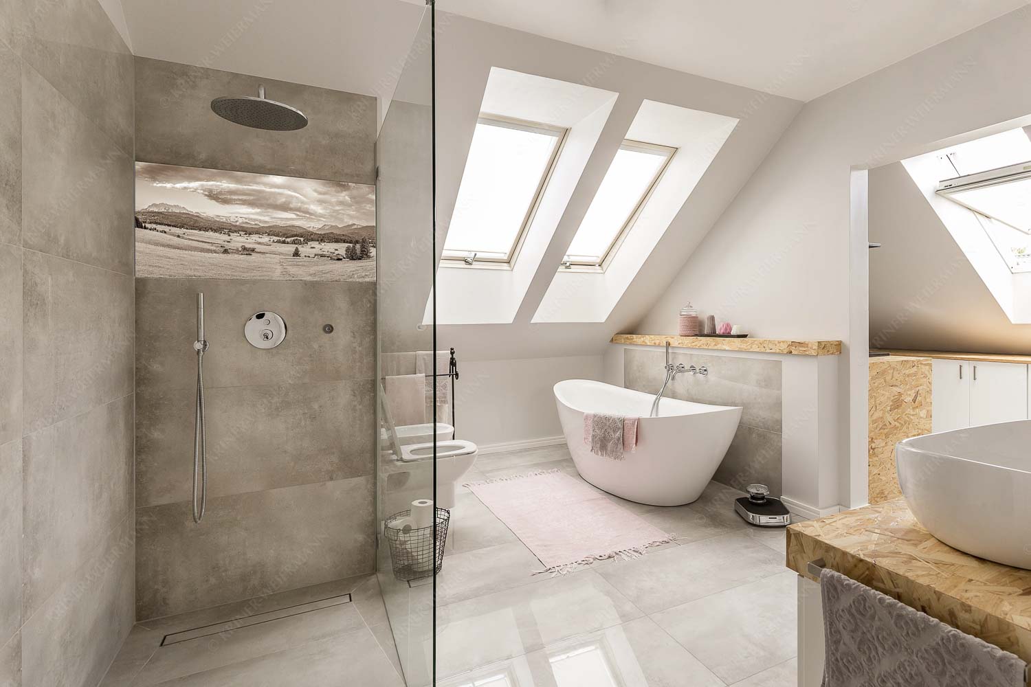 Wunderbares Werdenfels – Glasbild – Größe ca. 100x50cm, Seitenverhältnis 2:1 — Karwendel Wetterstein und Estergebirge Erstes Sonnenlicht am Zugspitzmassiv - Wunderbares Werdenfels - Glasbild - Größe ca. 100x50cm, Seitenverhältnis 2:1 - Karwendel Wetterstein und Estergebirge - weitere Infos unter https://www.kriner-weiermann.de