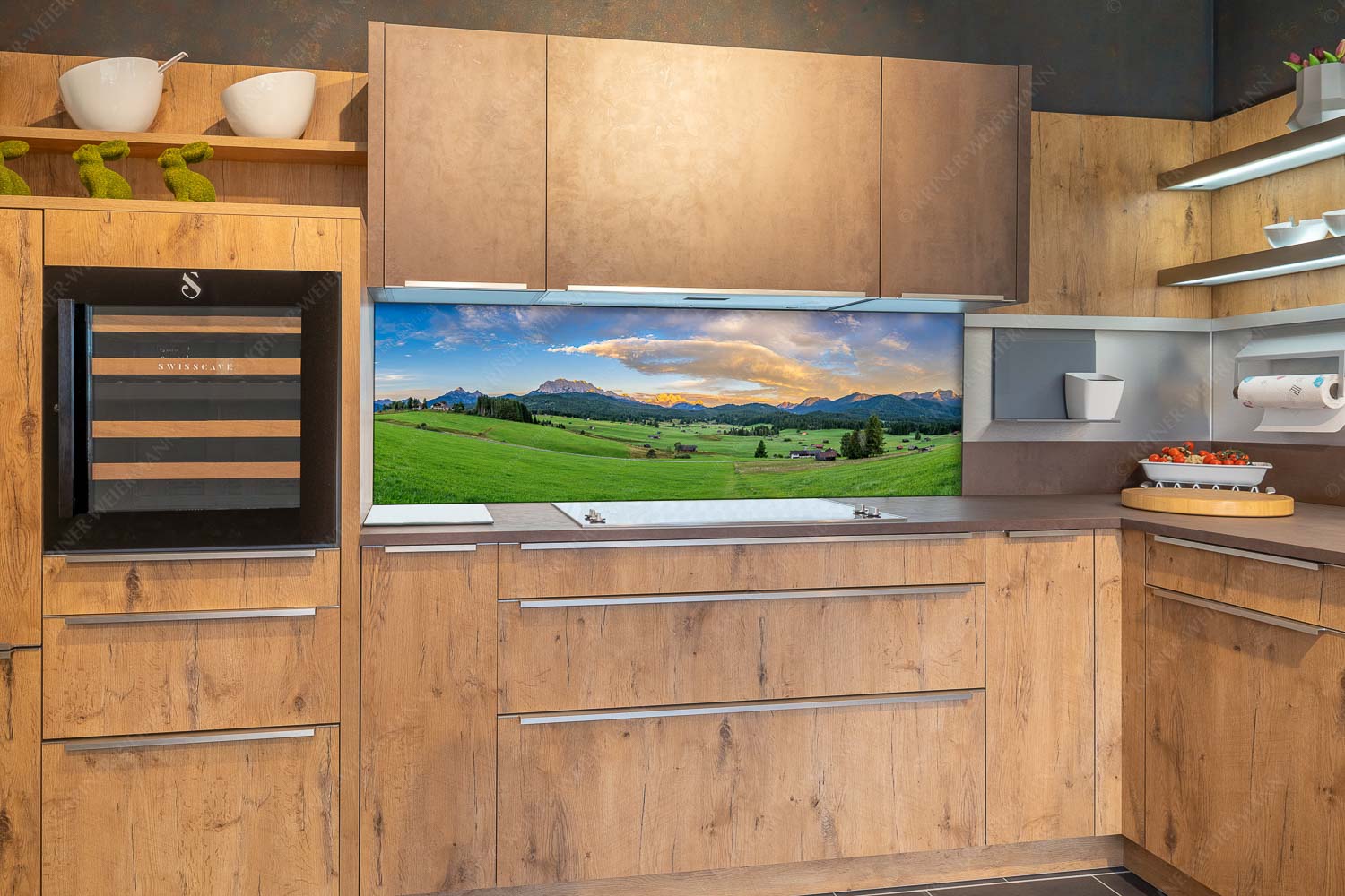 Wunderbares Werdenfels – Küchenrückwand – Größe ca. 180x60cm, Seitenverhältnis 3:1 — Karwendel Wetterstein und Estergebirge Erstes Sonnenlicht am Zugspitzmassiv - Wunderbares Werdenfels - Küchenrückwand - Größe ca. 180x60cm, Seitenverhältnis 3:1 - Karwendel Wetterstein und Estergebirge - weitere Infos unter https://www.kriner-weiermann.de