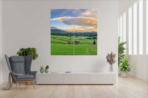 Erstes Sonnenlicht am Zugspitzmassiv - Wunderbares Werdenfels - Wandbild - 4er Split, Größe ca. 180x180cm, Seitenverhältnis 1:1 - Karwendel Wetterstein und Estergebirge - weitere Infos unter https://www.kriner-weiermann.de