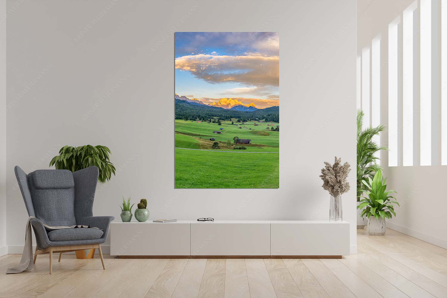 Wunderbares Werdenfels – Wandbild – Größe ca. 120x180cm, Seitenverhältnis 2:3 — Karwendel Wetterstein und Estergebirge Erstes Sonnenlicht am Zugspitzmassiv - Wunderbares Werdenfels - Wandbild - Größe ca. 120x180cm, Seitenverhältnis 2:3 - Karwendel Wetterstein und Estergebirge - weitere Infos unter https://www.kriner-weiermann.de