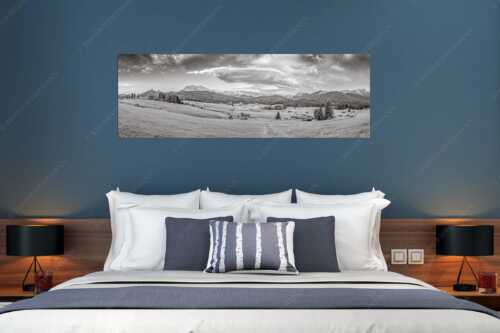 Erstes Sonnenlicht am Zugspitzmassiv - Wunderbares Werdenfels - Wandbild - Größe ca. 180x60cm, Seitenverhältnis 3:1 - Karwendel Wetterstein und Estergebirge - weitere Infos unter https://www.kriner-weiermann.de