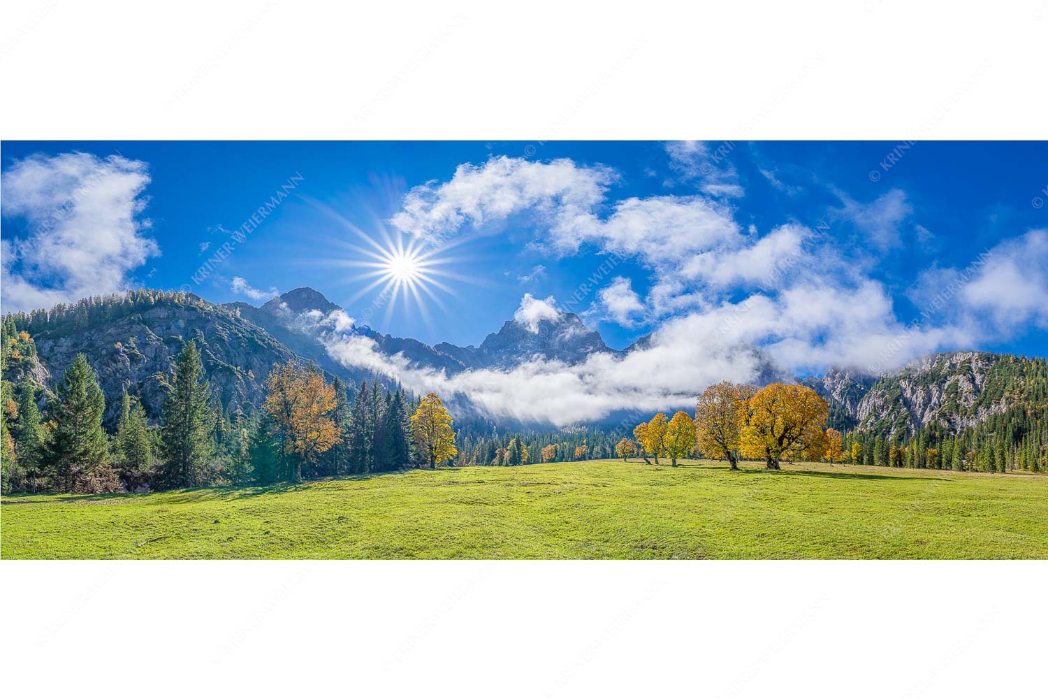 Das Rontal mit dem Stock der Östlichen Karwendelspitze - Extravaganz - Seitenverhältnis 2,5:1 - Herbstfärbung im Karwendel - weitere Infos unter https://www.kriner-weiermann.de