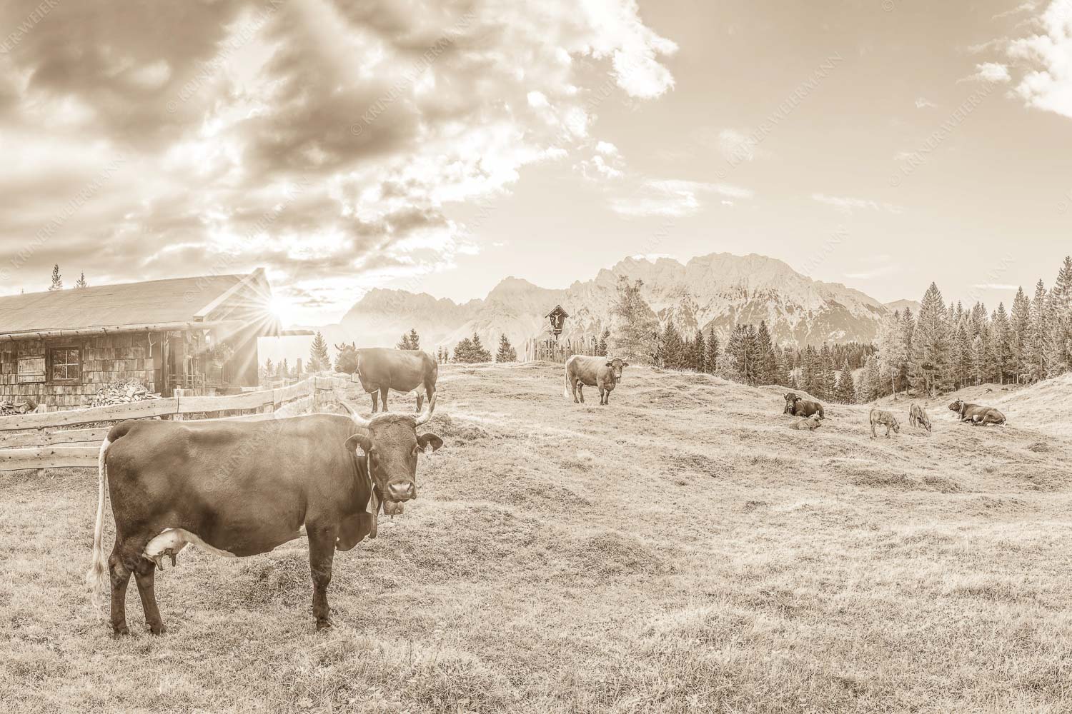 Oimarisch VIII – Seitenverhältnis 3:2 — Mittenwald Alm Buckelwiesen Karwendel Malerische Almhütte bei Mittenwald mit Karwendel