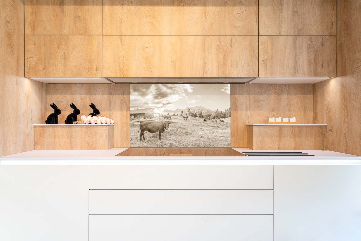 Oimarisch VIII – Küchenspiegel – Größe ca. 90x60cm, Seitenverhältnis 3:2 — Mittenwald Alm Buckelwiesen Karwendel Malerische Almhütte bei Mittenwald mit Karwendel - Oimarisch VIII - Küchenspiegel - Größe ca. 90x60cm, Seitenverhältnis 3:2 - Mittenwald Alm Buckelwiesen Karwendel - weitere Infos unter https://www.kriner-weiermann.de