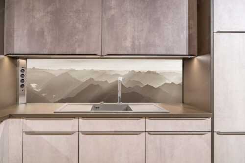 Blick von der Zugspitze über Thannheimer Berge in den Sonnenuntergang - Shining - Küchenrückwand - Größe ca. 200x50cm, Seitenverhältnis ca: 4:1 - Silhouetten Abendstimmung auf der Zugspitze - weitere Infos unter https://www.kriner-weiermann.de