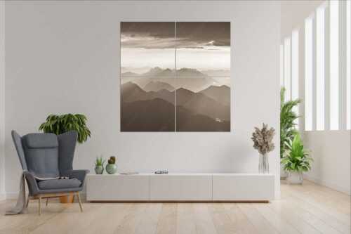 Blick von der Zugspitze über Thannheimer Berge in den Sonnenuntergang - Shining - Wandbild - 4er Split, Größe ca. 180x180cm, Seitenverhältnis 1:1 - Silhouetten Abendstimmung auf der Zugspitze - weitere Infos unter https://www.kriner-weiermann.de