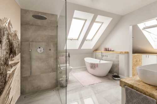 Wiesen bei Wamberg mit Blick zum Zugspitzmassiv - Herbstanfang - LED-Leuchtbild - Größe ca. 150x225cm, Seitenverhältnis 2:3 - Alpspitze Zugspitze Waxenstein - weitere Infos unter https://www.kriner-weiermann.de